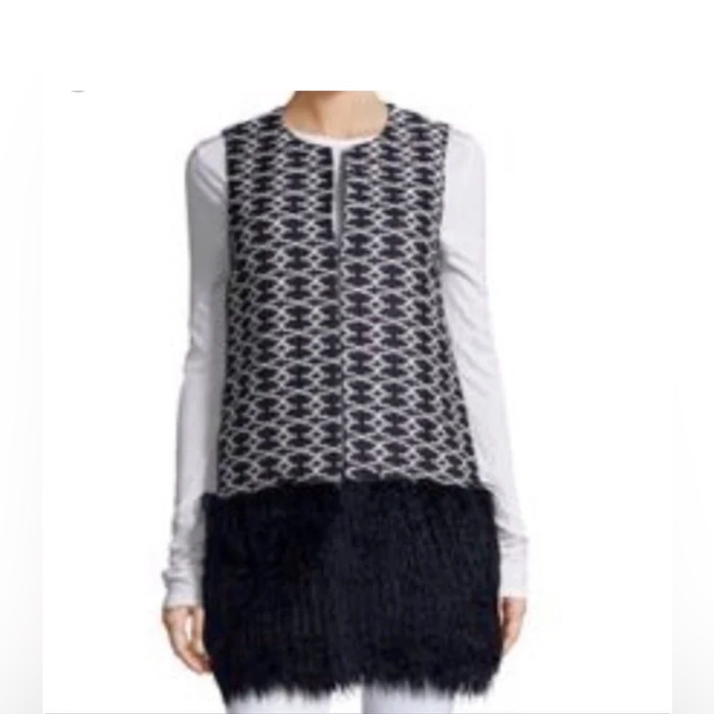 Romeo & Juliet Couture Houndstooth Vest size M